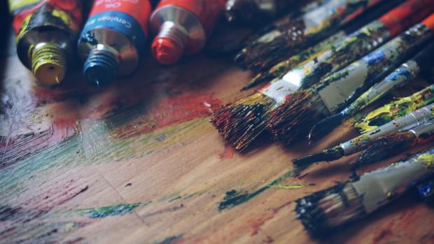 paint brushes (Photo by Andrian Valeanu on Unsplash)